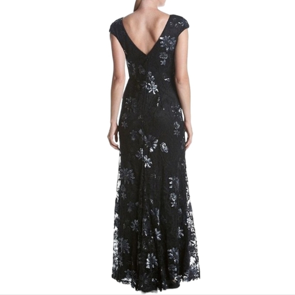 Vera Wang Black Sequin Long Evening Gown Size 4 - Picture 1 of 6